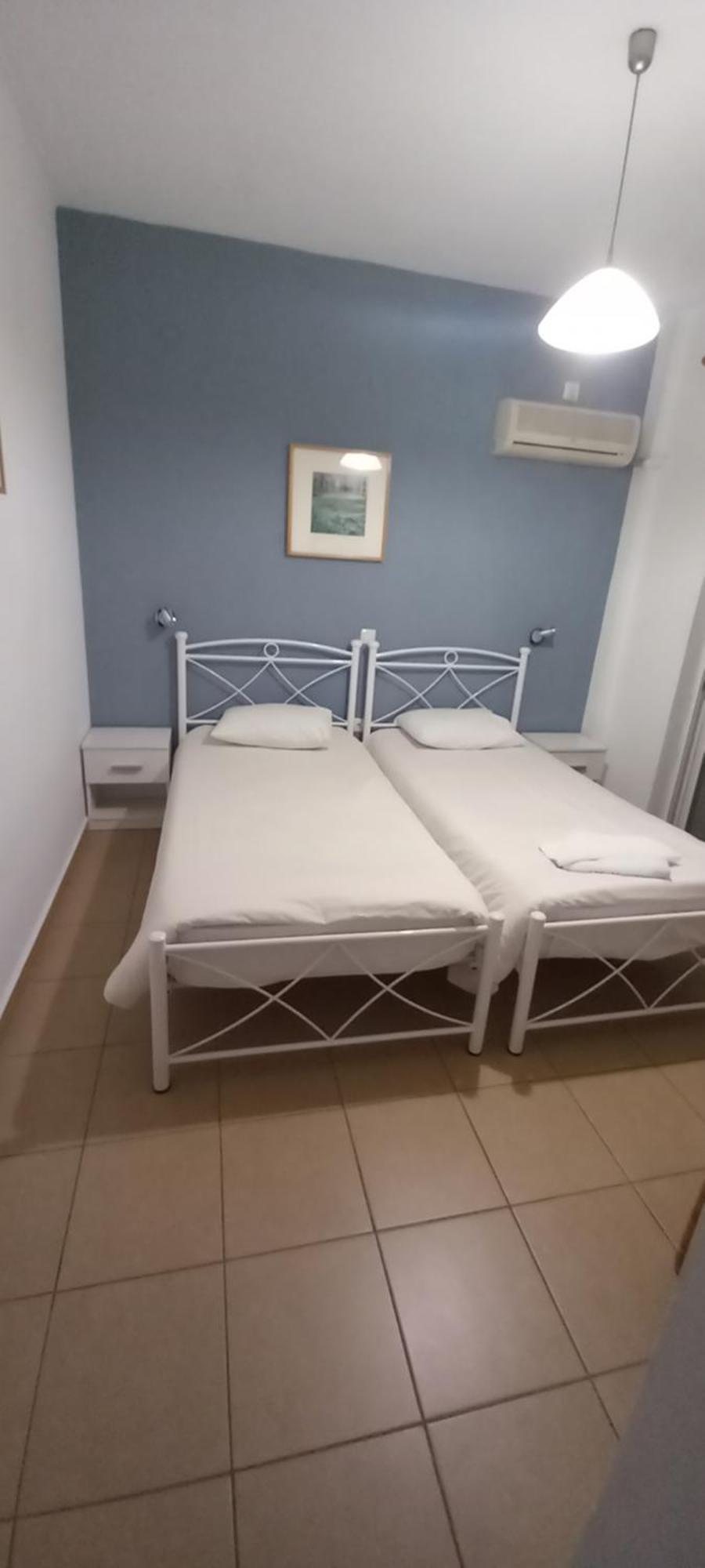 Nikolaki Rooms Porto Rafti Exterior photo